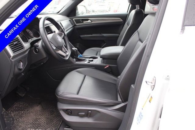 Used 2020 Volkswagen Atlas Cross Sport SE image 16