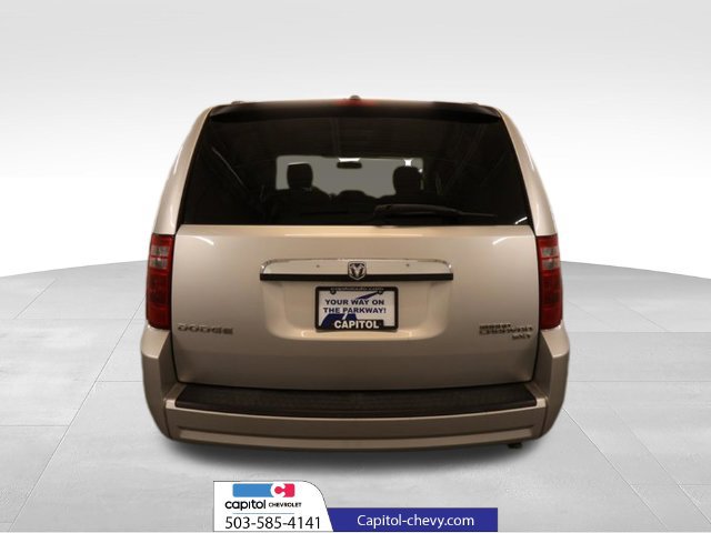 Used 2009 Dodge Grand Caravan SXT FWD image 3
