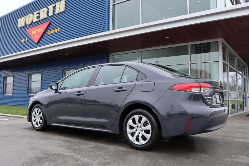 Used 2024 Toyota Corolla LE image 5