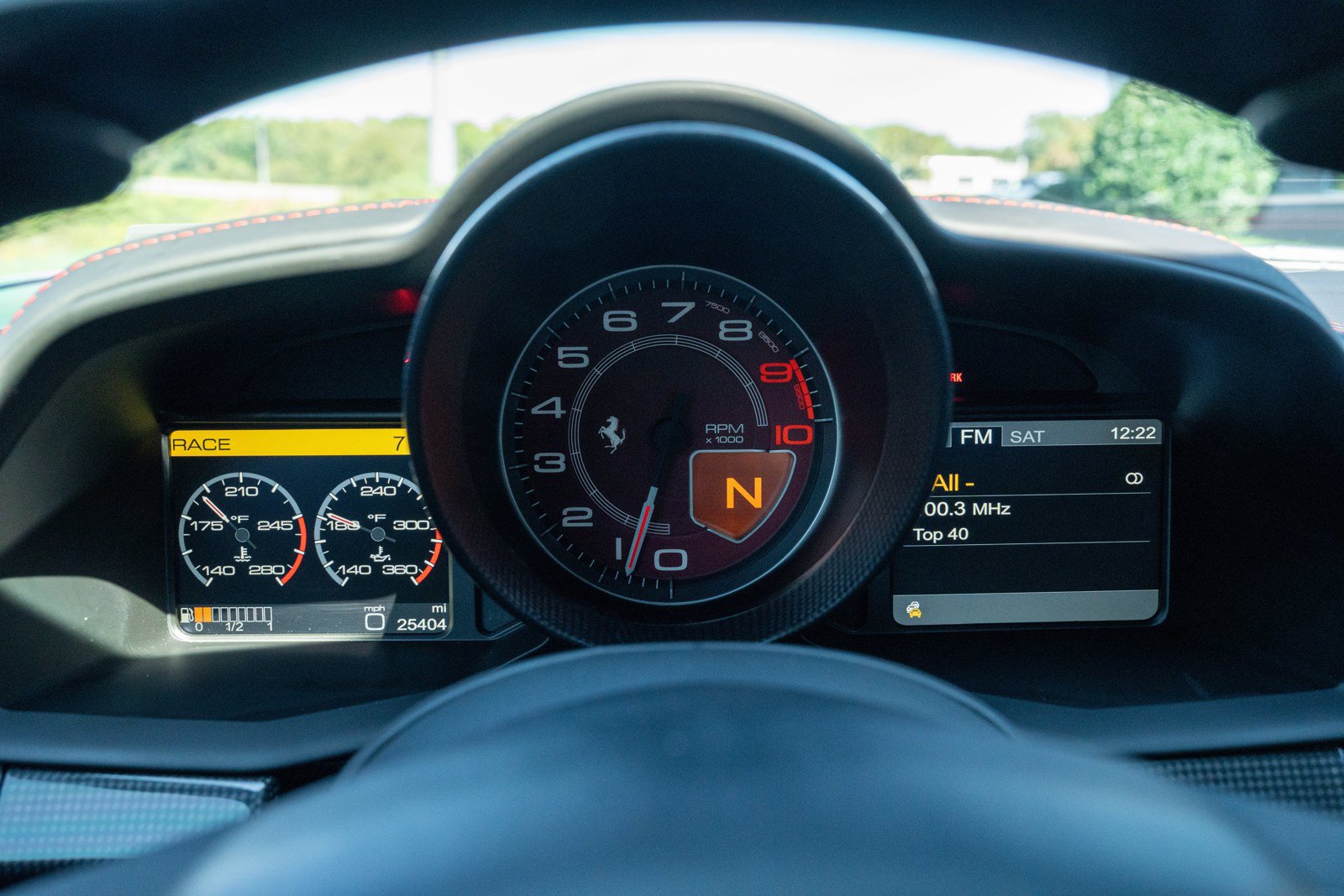 Used 2010 Ferrari 458 Italia Coupe RWD image 38