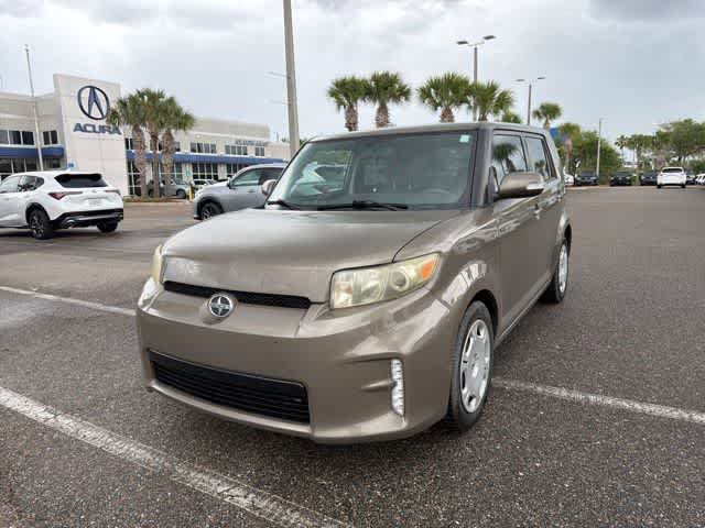 Used 2013 Scion xB FWD image 2