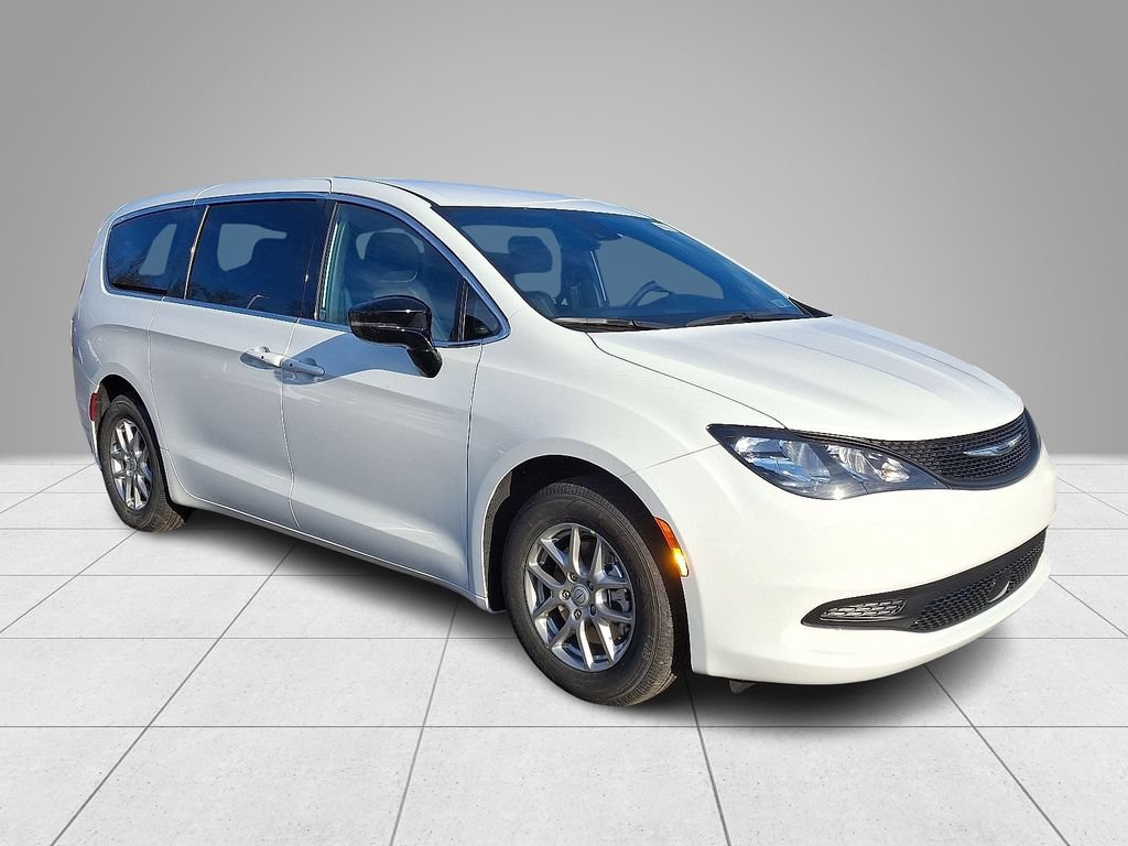 New 2026 Chrysler Voyager LX FWD image 3