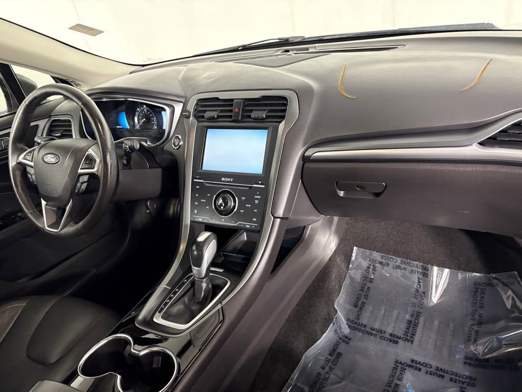 Used 2014 Ford Fusion Titanium FWD image 33