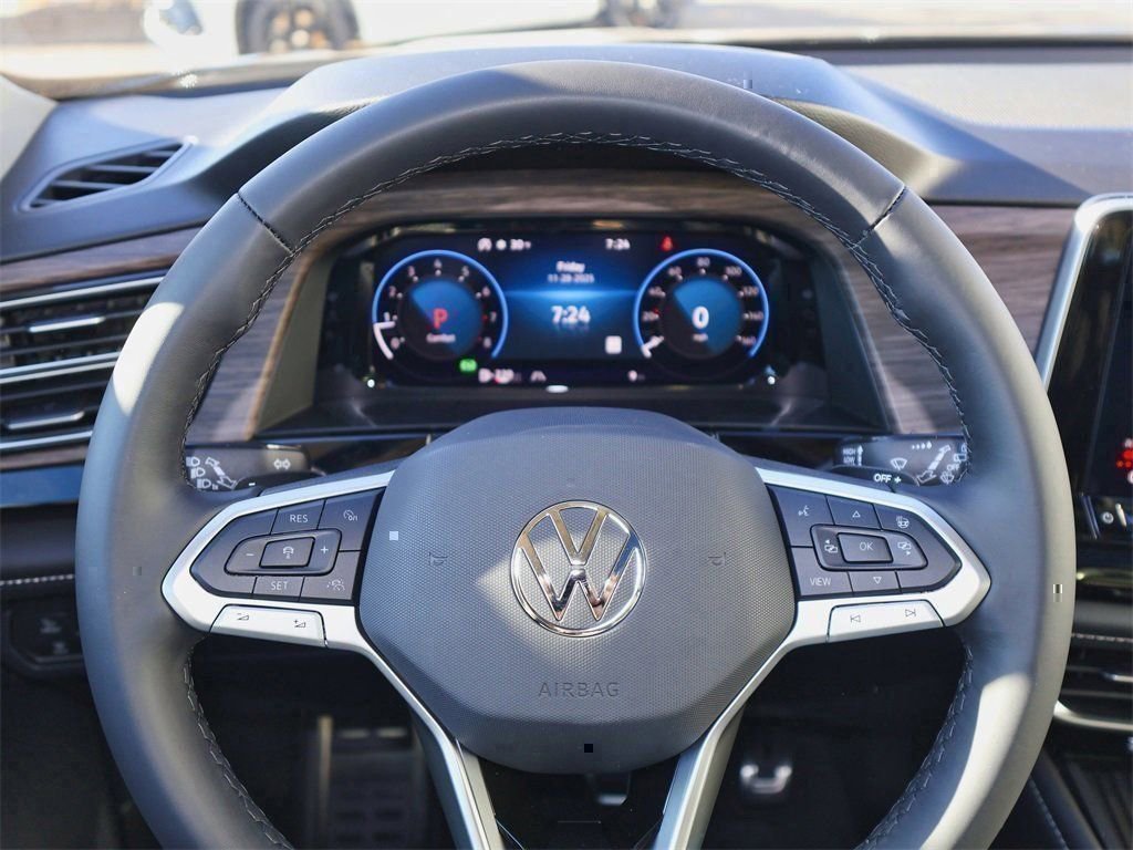 New 2026 Volkswagen Atlas SEL Premium R-Line image 24