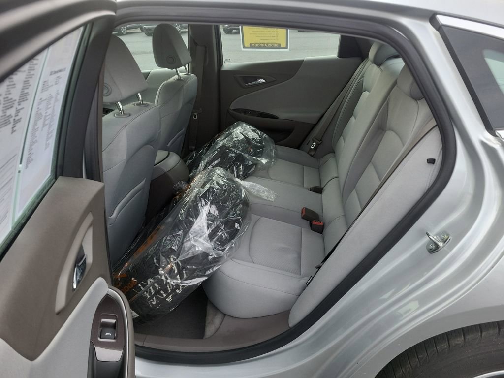Used 2021 Chevrolet Malibu LS image 18