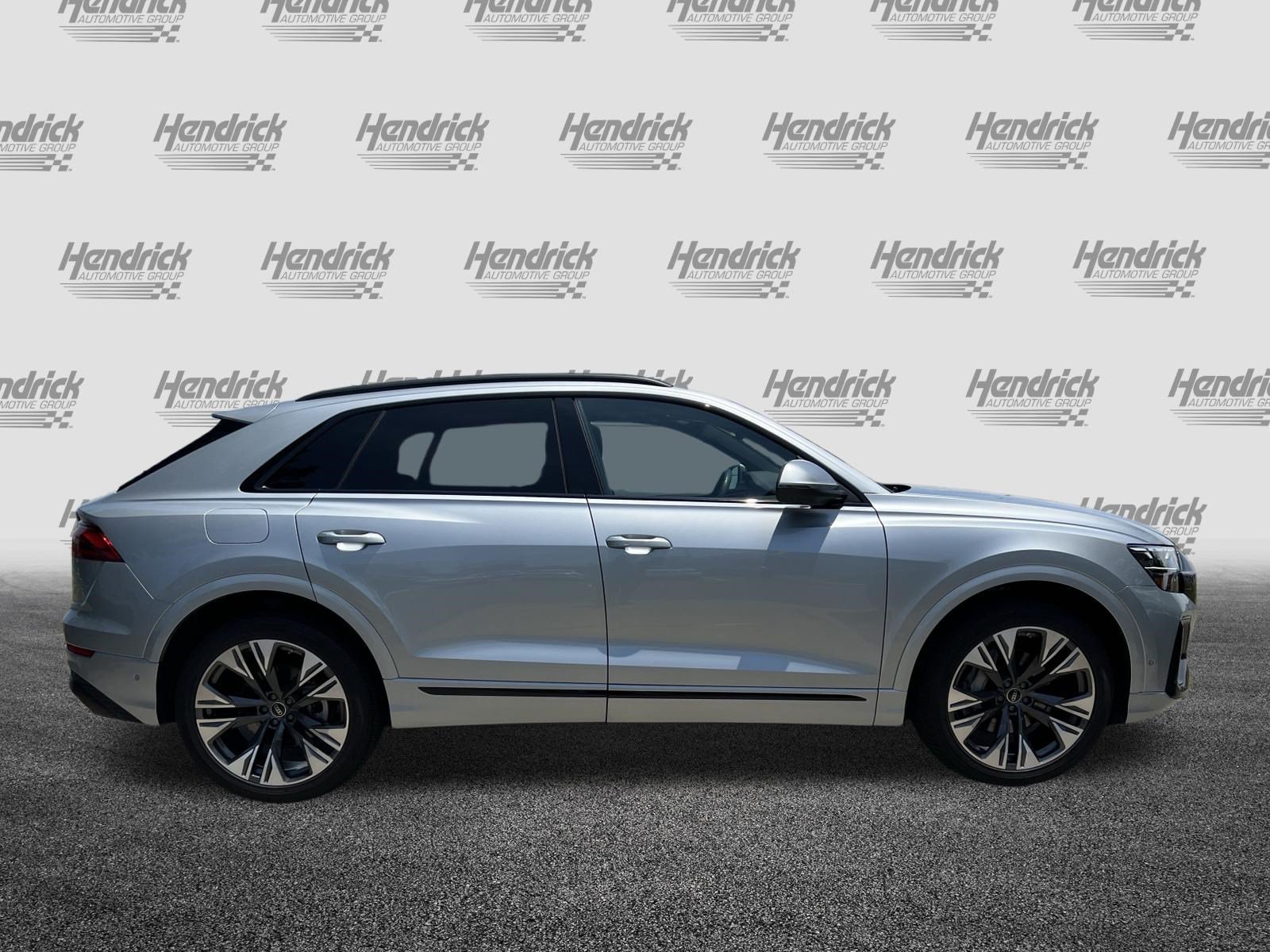 Certified 2024 Audi Q8 Premium AWD/4WD image 10