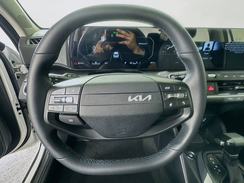 Certified 2025 Kia K4 EX FWD image 21