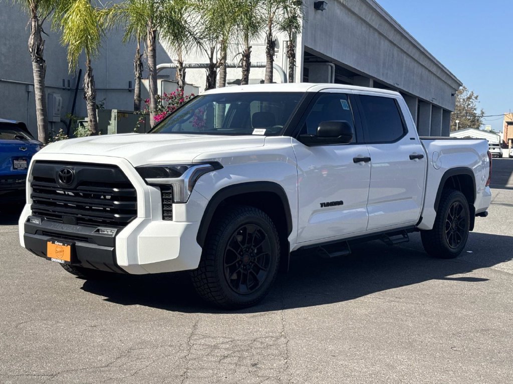 Used 2025 Toyota Tundra SR5 RWD image 5