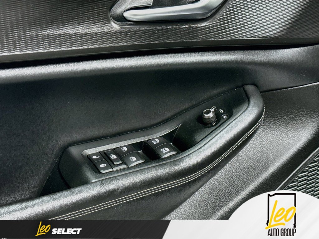 Used 2023 Jeep Grand Cherokee L Laredo AWD/4WD image 20