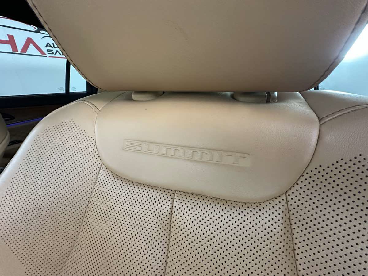 Used 2021 Jeep Grand Cherokee L Summit AWD/4WD image 28