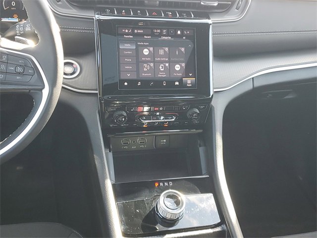 New 2025 Jeep Grand Cherokee L Laredo w/ Luxury Tech Group I image 16