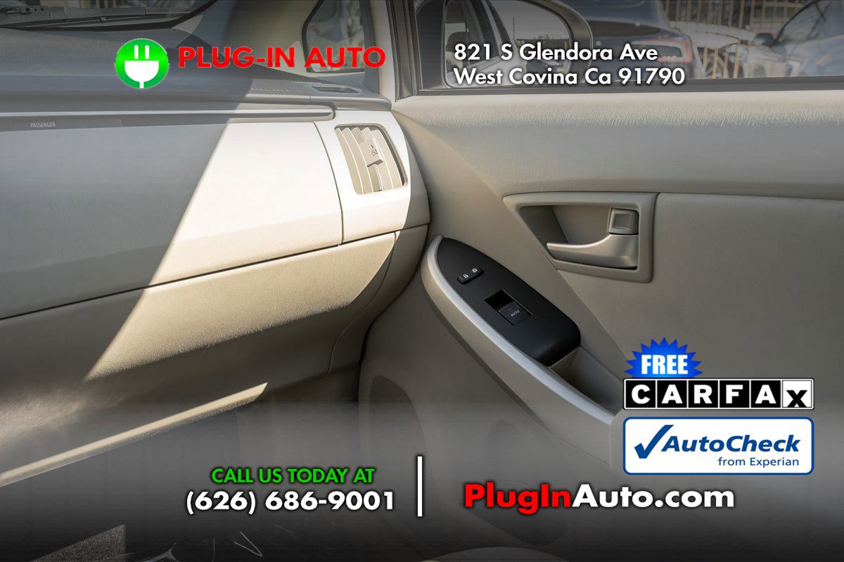 Used 2012 Toyota Prius Two image 15