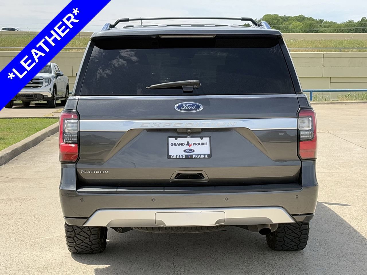 Used 2021 Ford Expedition Platinum AWD/4WD image 7