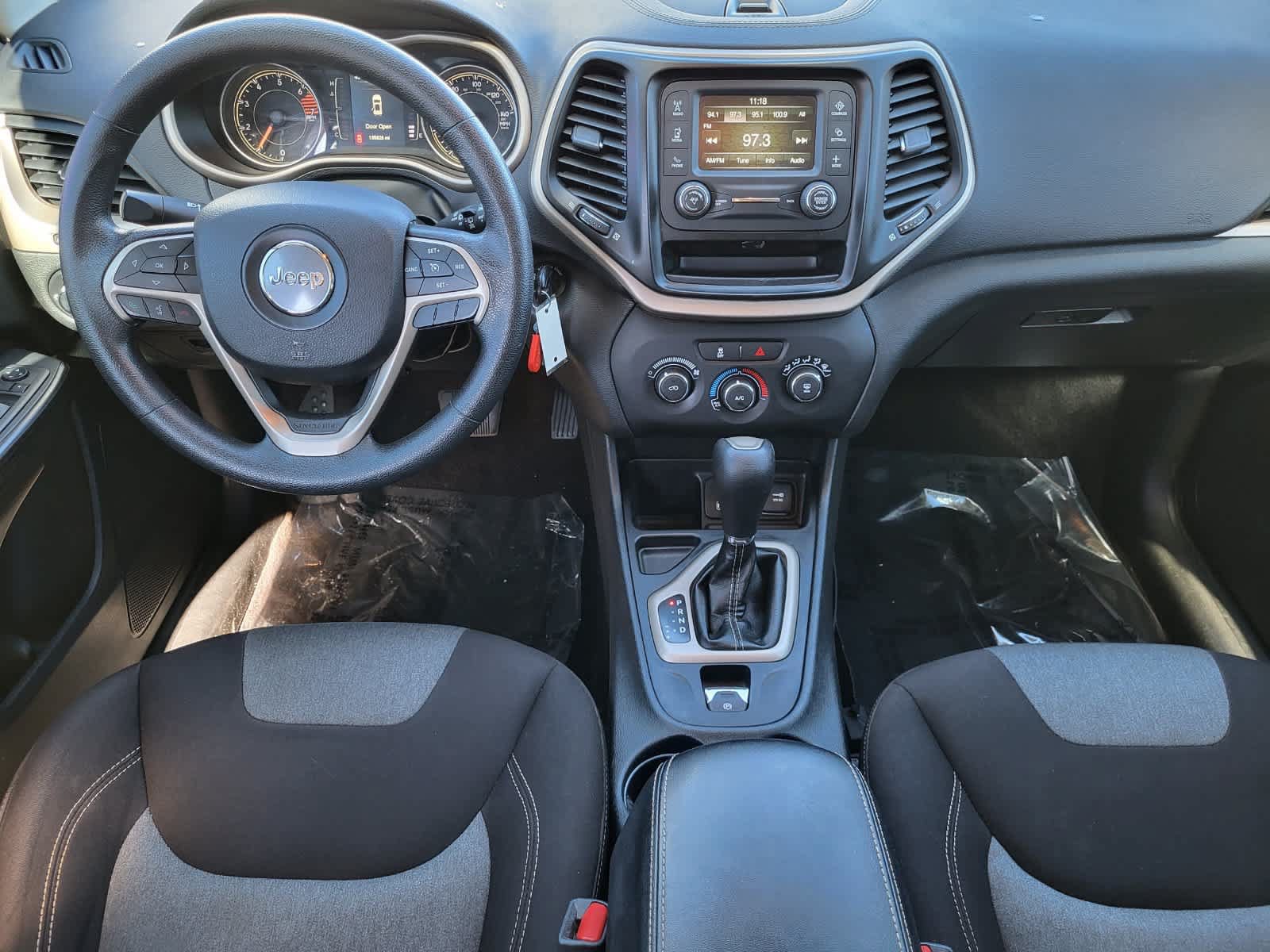 Used 2016 Jeep Cherokee Sport FWD image 24