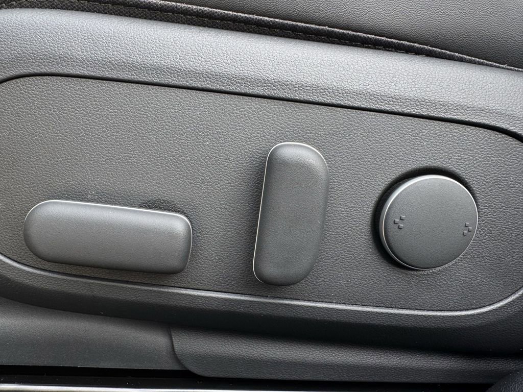 New 2026 Hyundai Ioniq 5 SEL image 20