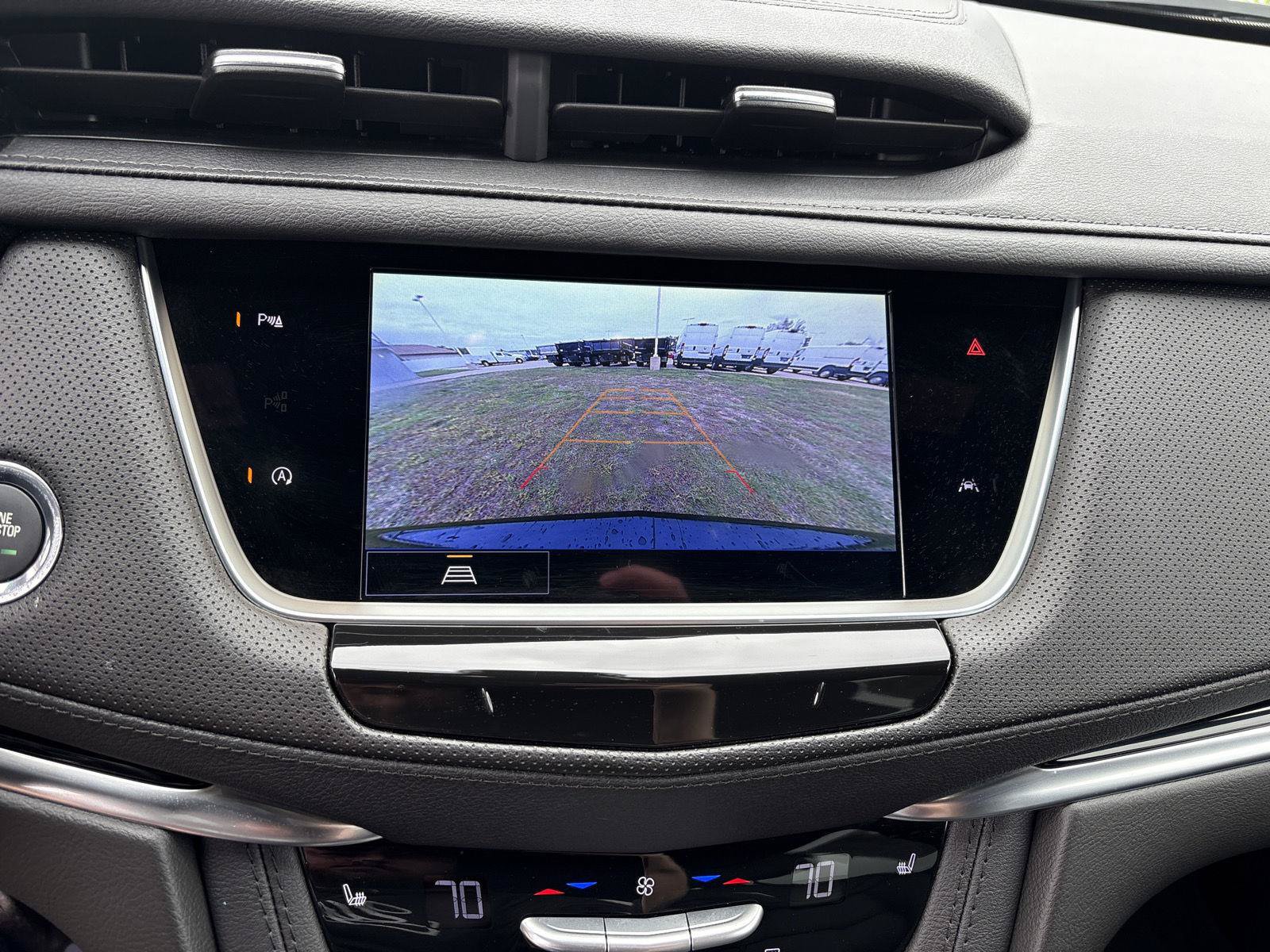 Used 2025 Cadillac XT6 Luxury FWD image 23