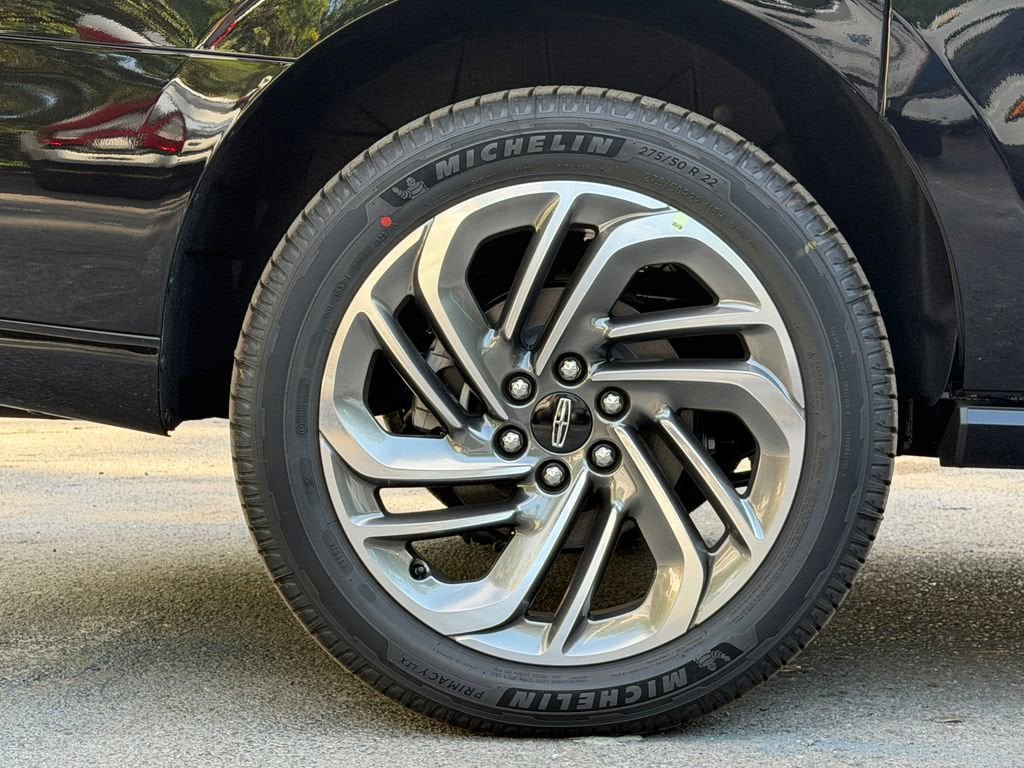 New 2026 Lincoln Navigator L Reserve AWD/4WD image 6