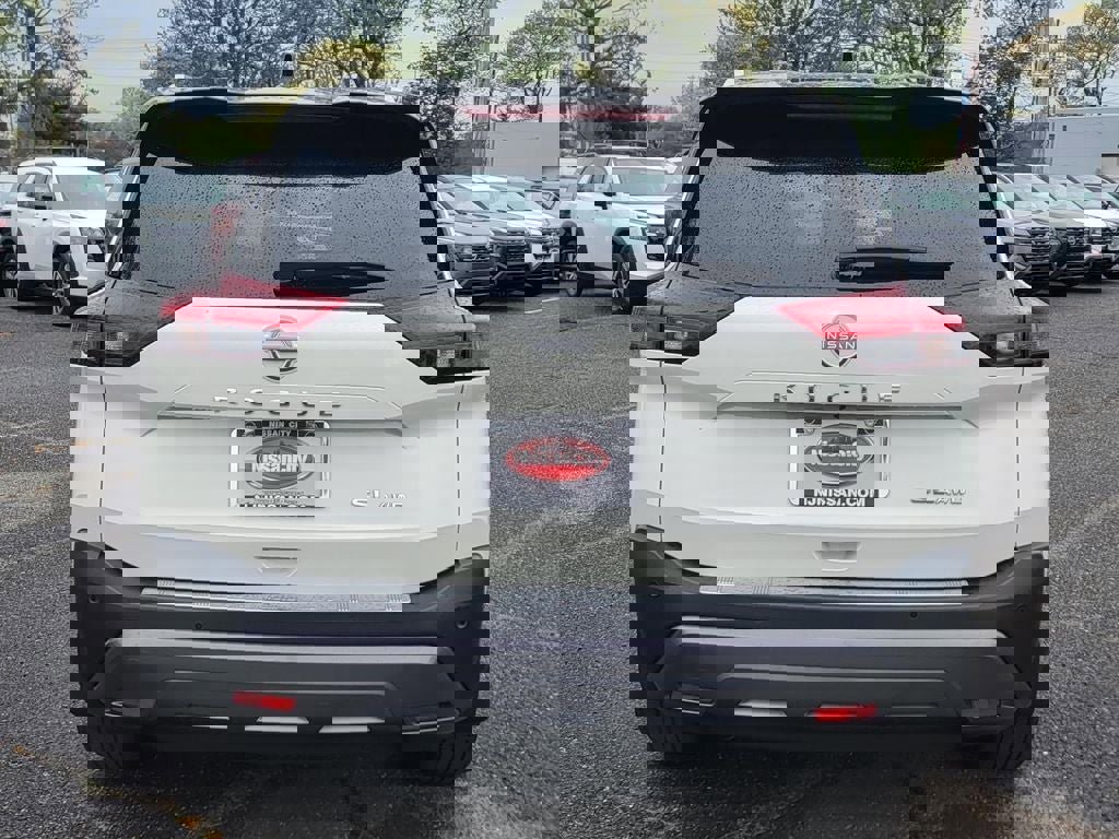 Used 2023 Nissan Rogue SL w/ SL Premium Package AWD/4WD image 7