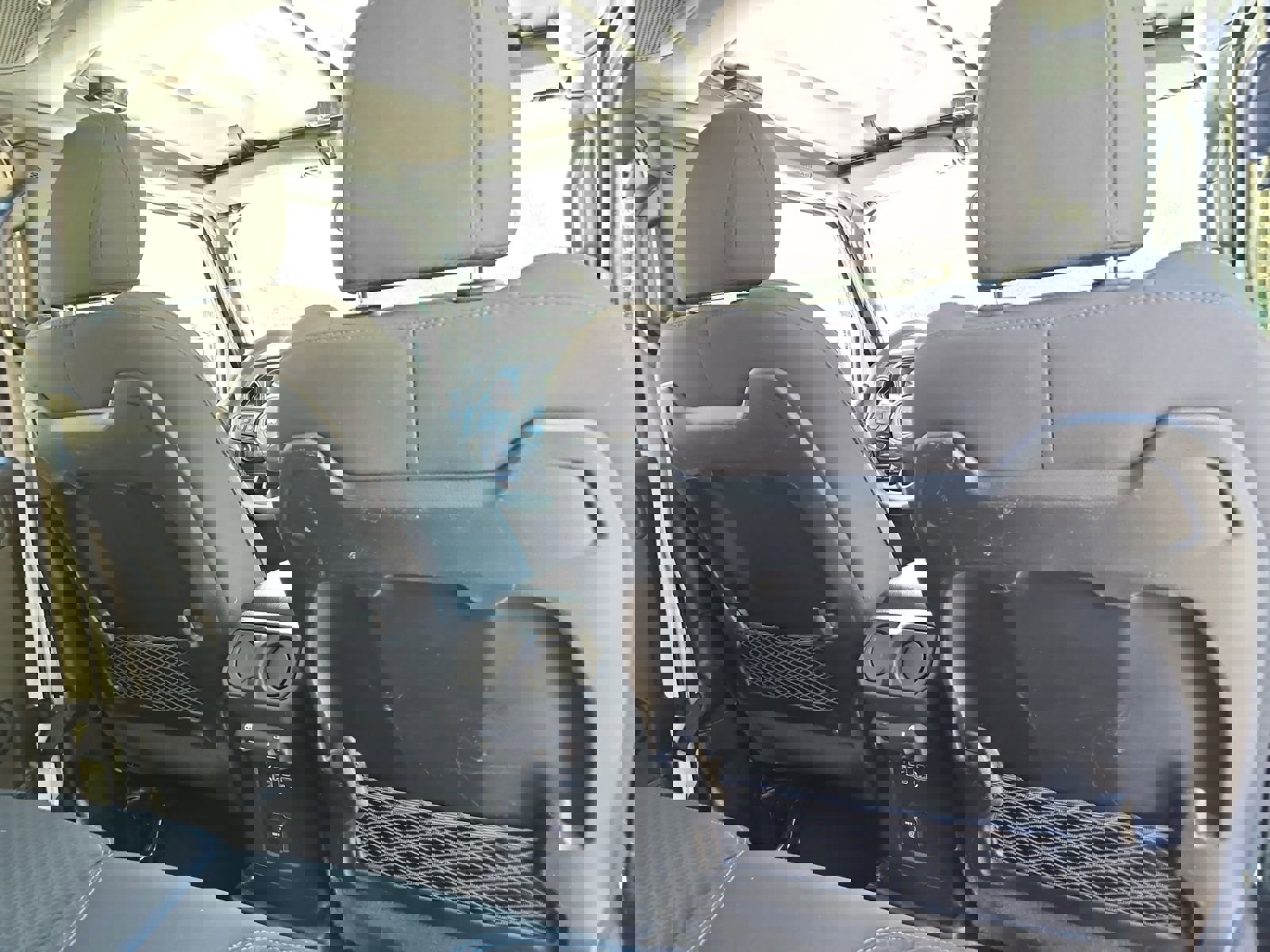 Used 2024 Jeep Wrangler Unlimited Rubicon 4xe image 18