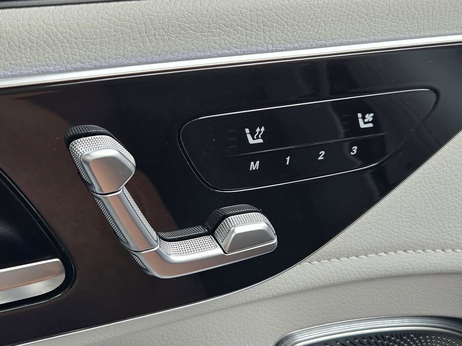 Used 2024 Mercedes-Benz EQE 350+ 4MATIC SUV image 18