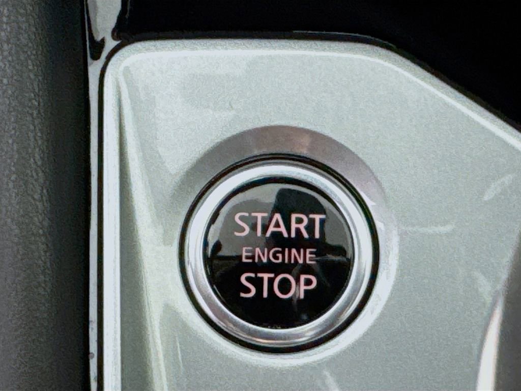 Used 2024 Nissan Altima 2.5 SR w/ SR Premium Package FWD image 21