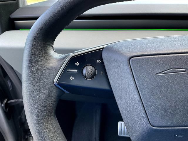 Used 2025 Tesla Cybertruck AWD Crew Cab image 14
