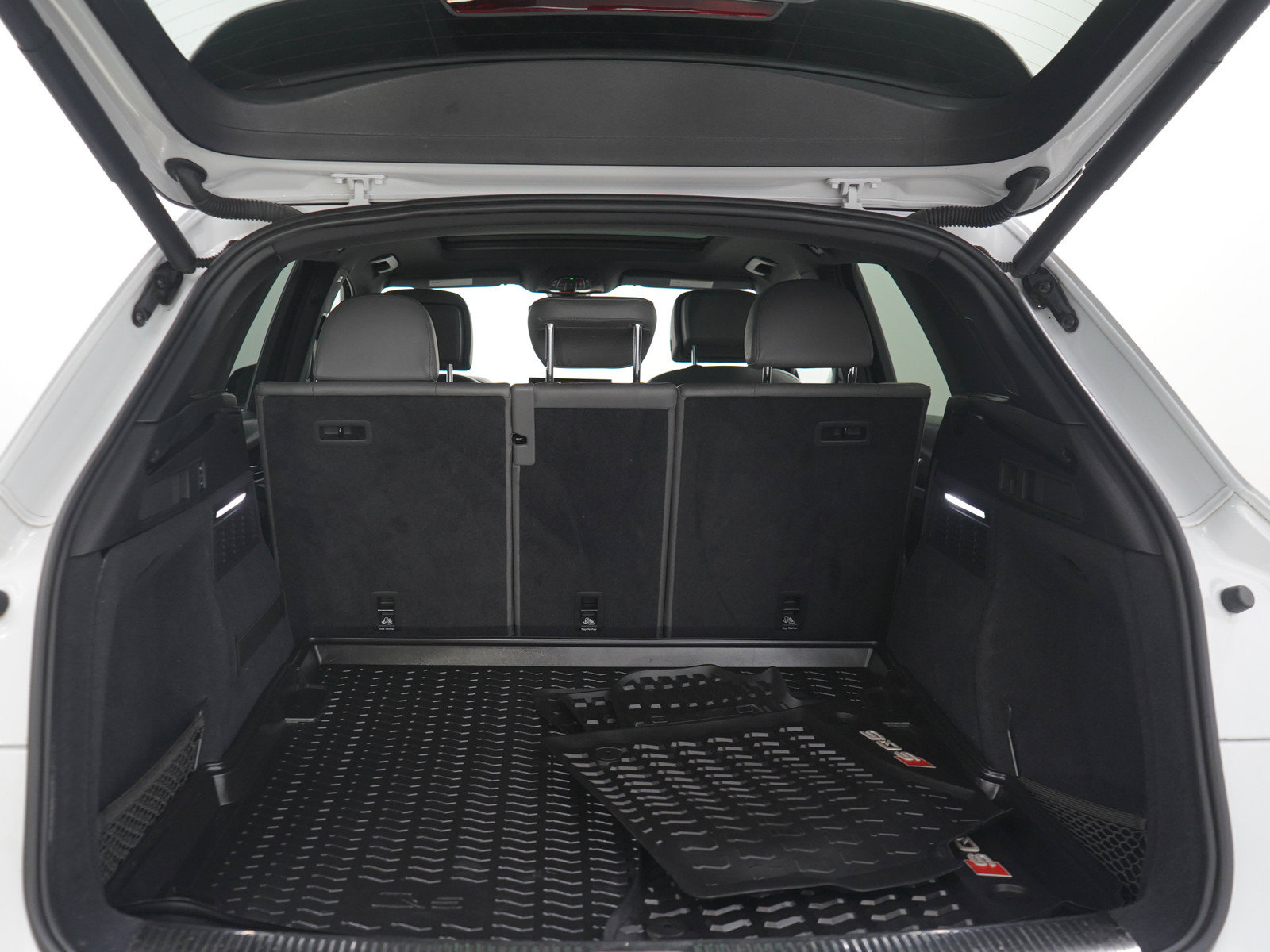 Used 2021 Audi SQ5 Prestige AWD/4WD image 9