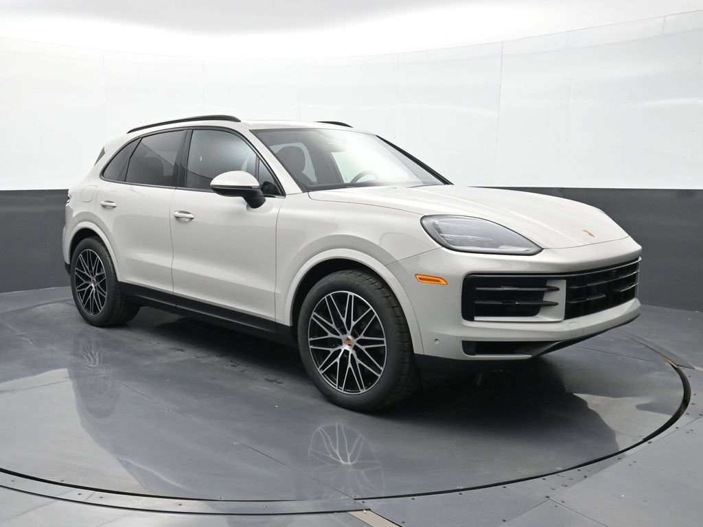 Certified 2026 Porsche Cayenne AWD/4WD image 24