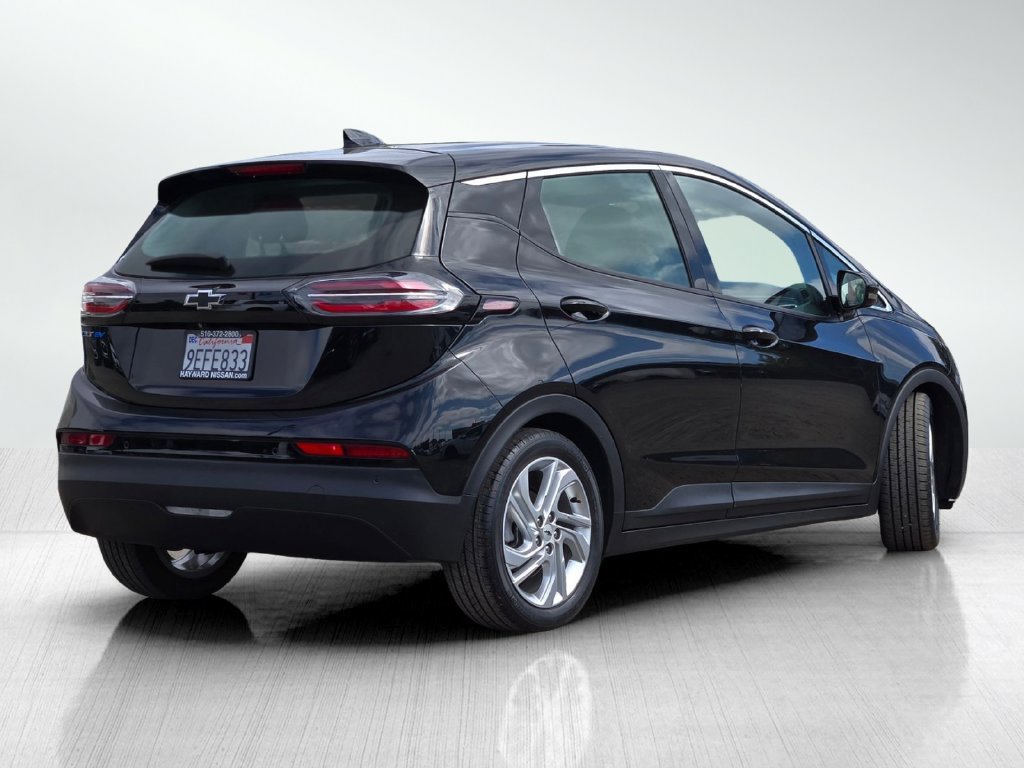 Used 2022 Chevrolet Bolt LT FWD image 5