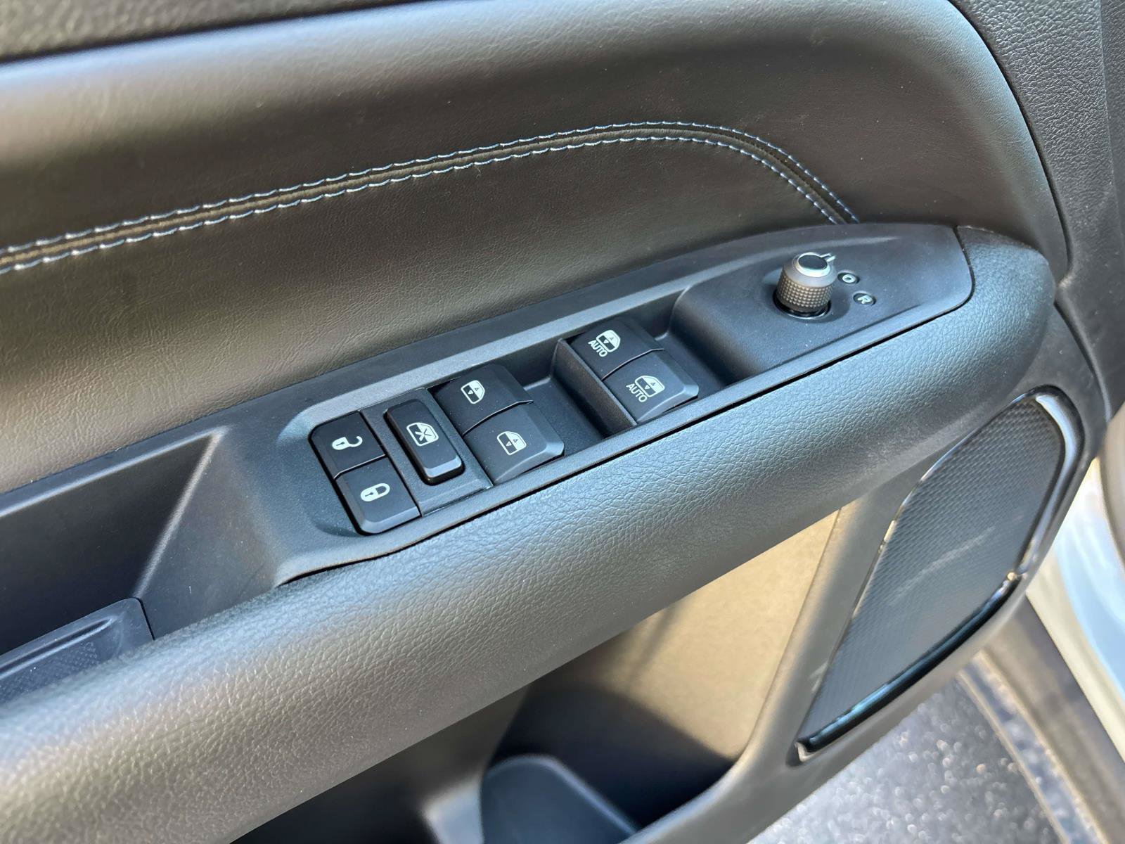 New 2026 Jeep Compass Latitude AWD/4WD image 8