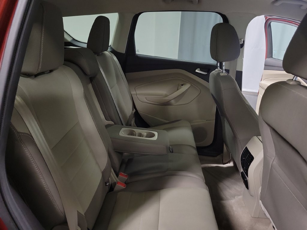 Used 2016 Ford Escape SE w/ Equipment Group 201A AWD/4WD image 31