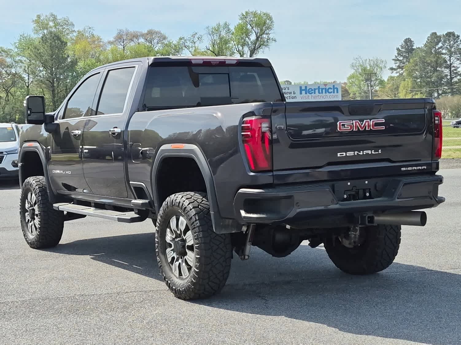 Used 2024 GMC Sierra 2500 Denali w/ Denali Reserve Package AWD/4WD image 6