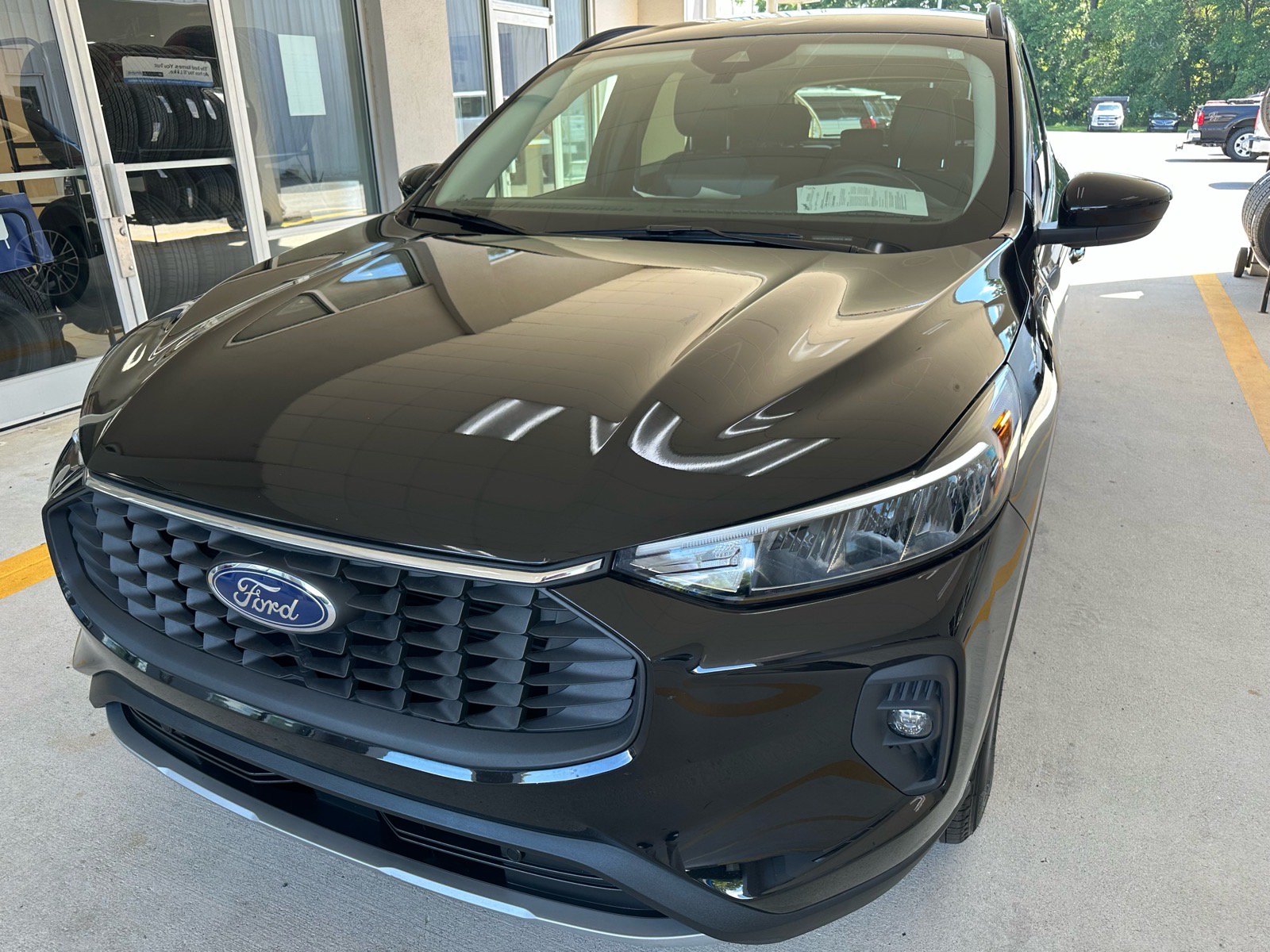 Certified 2026 Ford Escape SE FWD image 2