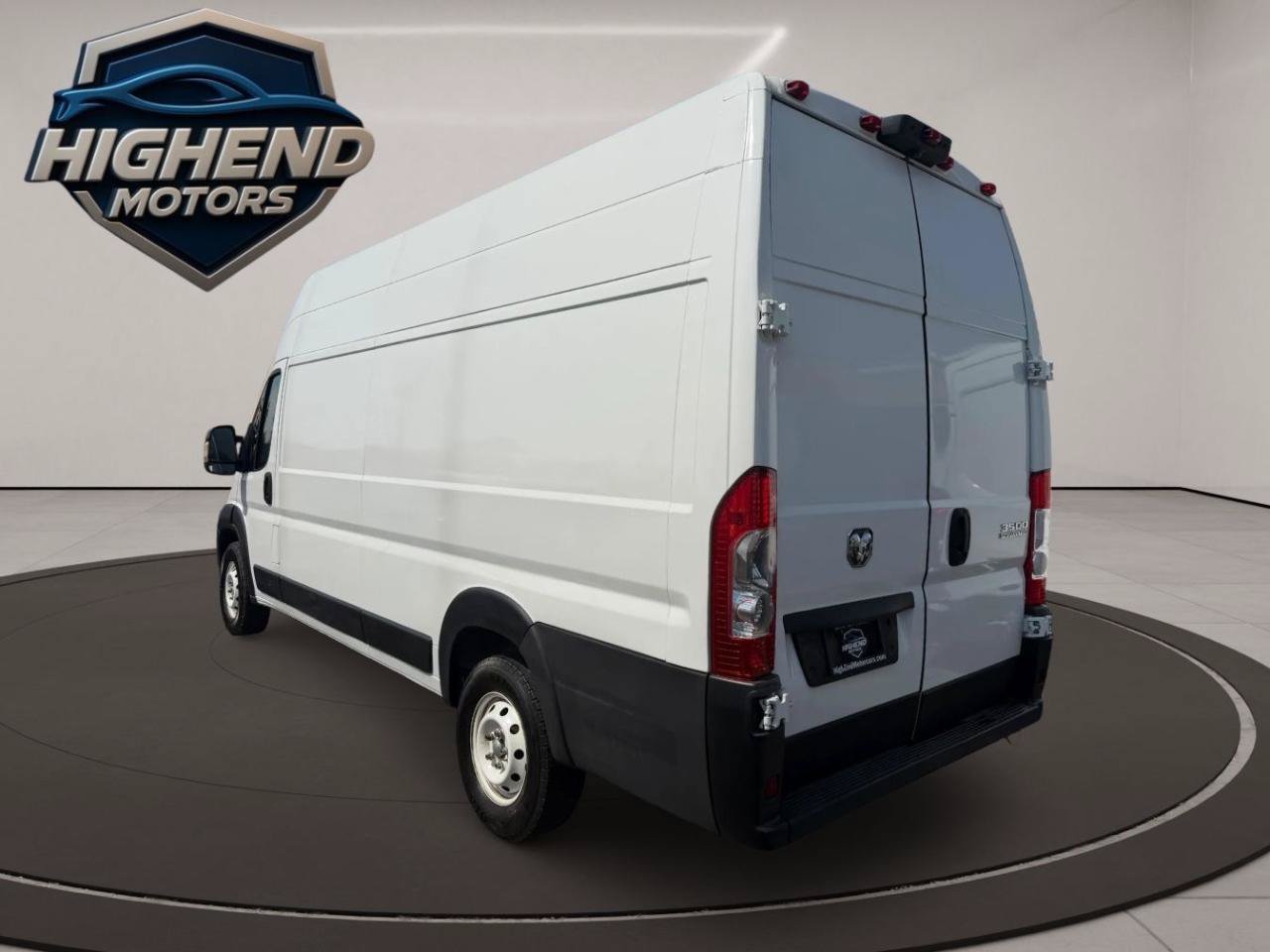 Used 2023 RAM ProMaster 3500 w/ Safety Group FWD image 4