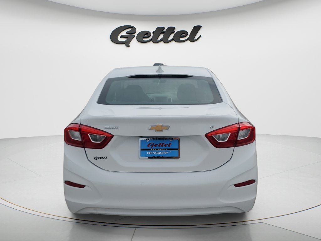 Used 2017 Chevrolet Cruze LT w/ Convenience Package FWD image 6