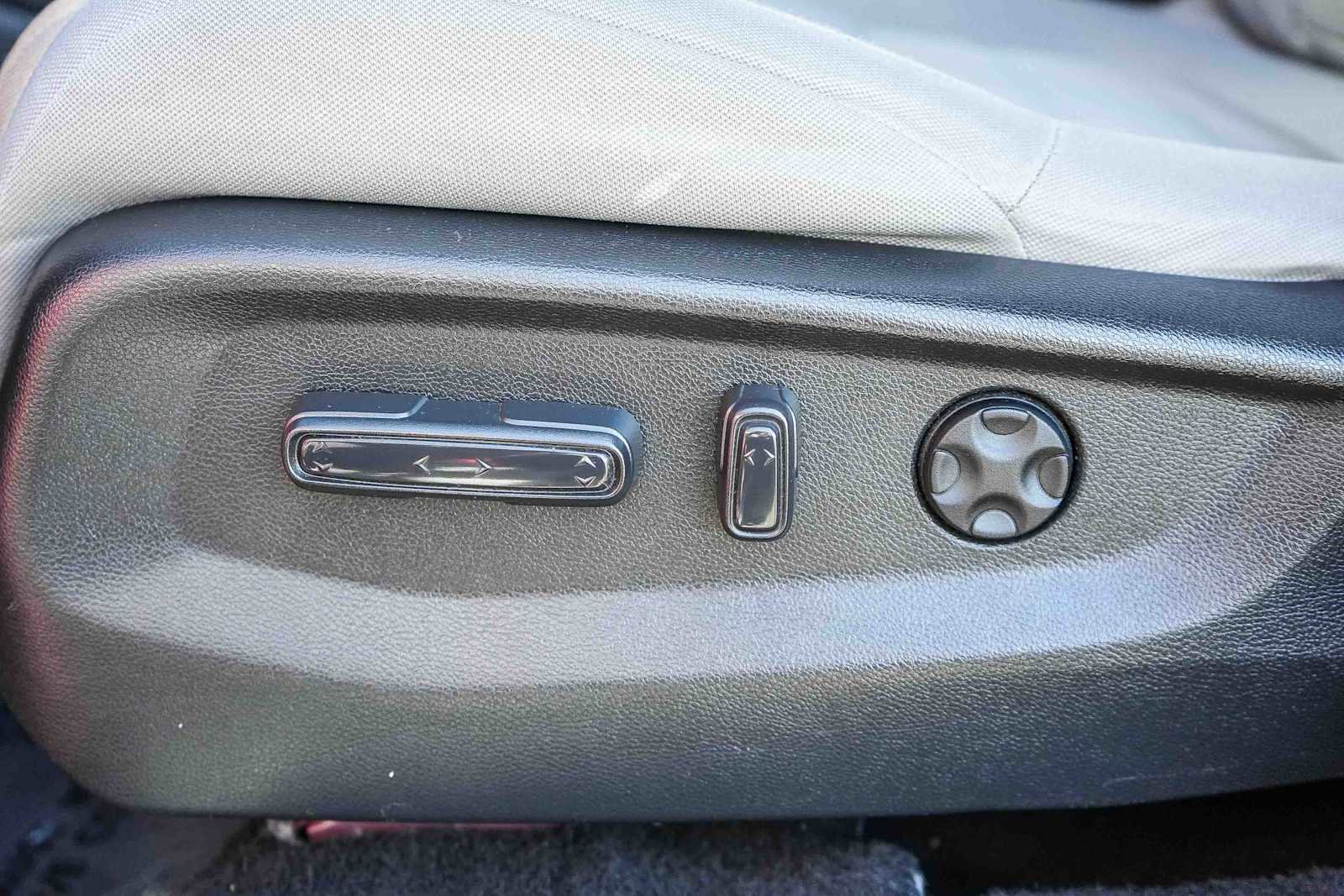 Used 2020 Honda CR-V EX image 18