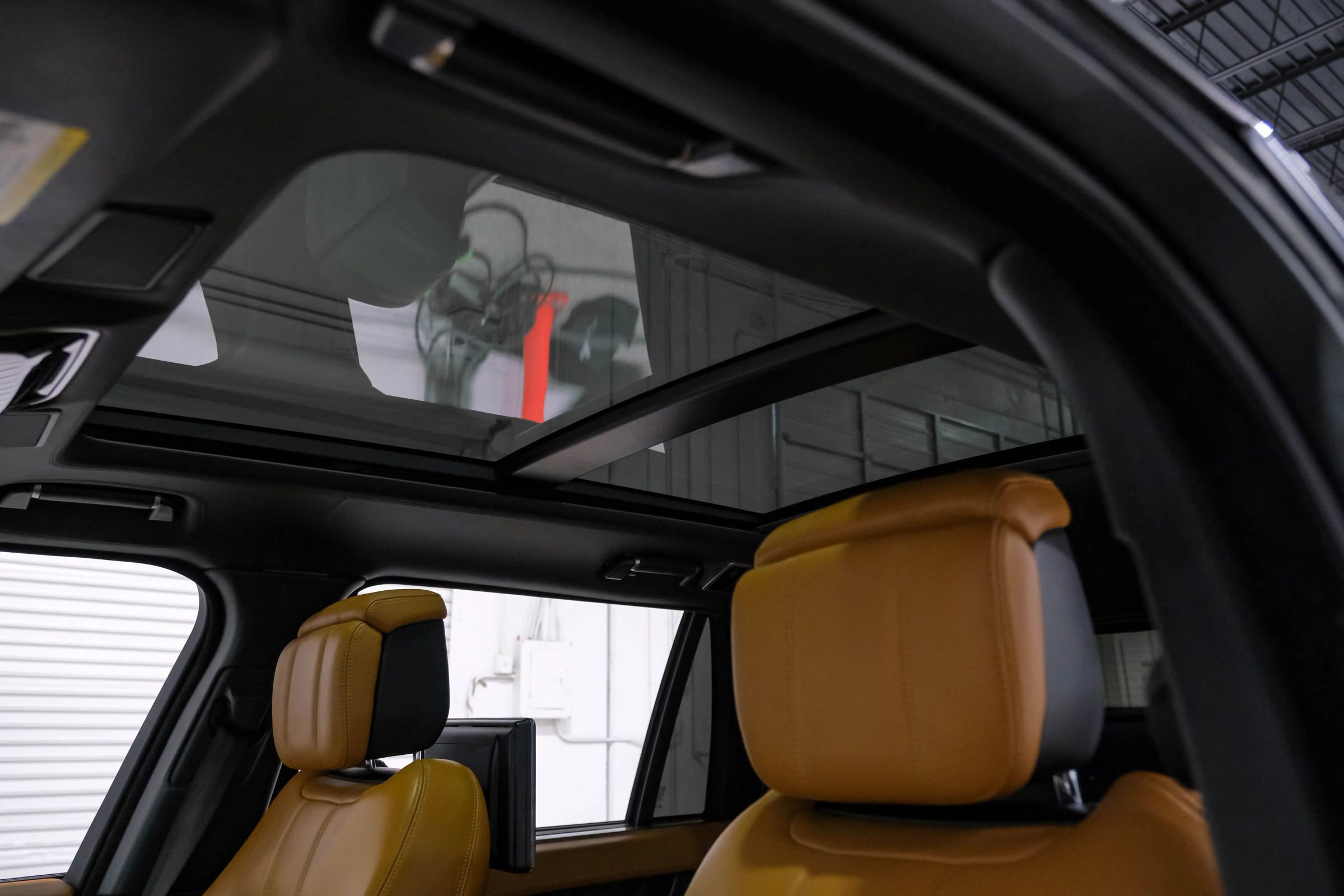 Used 2019 Land Rover Range Rover Long Wheelbase Autobiography image 33