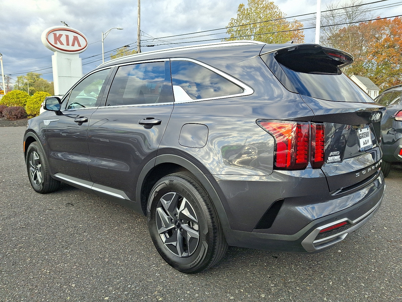 Certified 2022 Kia Sorento S image 4