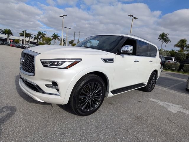 Used 2024 INFINITI QX80 Sensory w/ Cargo Package image 3