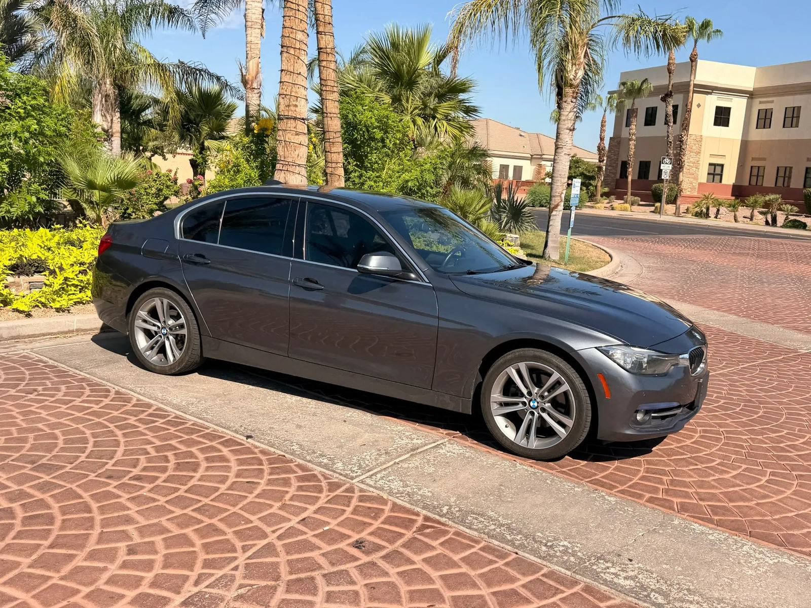 Used 2017 BMW 330i Sedan RWD image 16