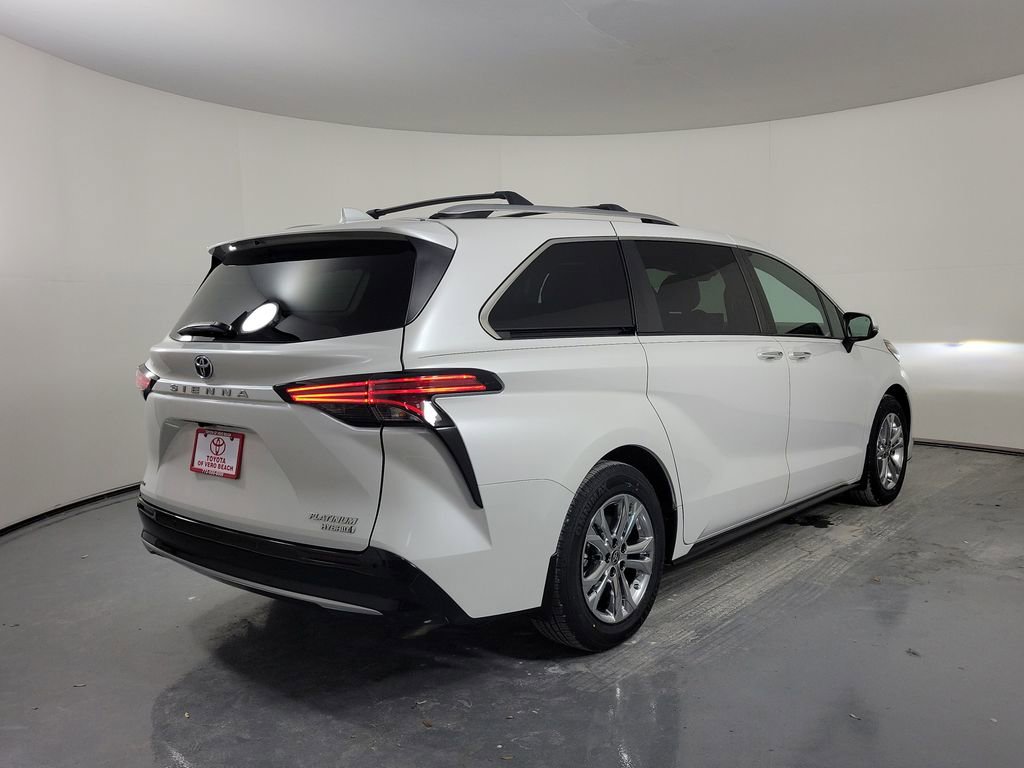 Certified 2023 Toyota Sienna Platinum AWD/4WD image 5