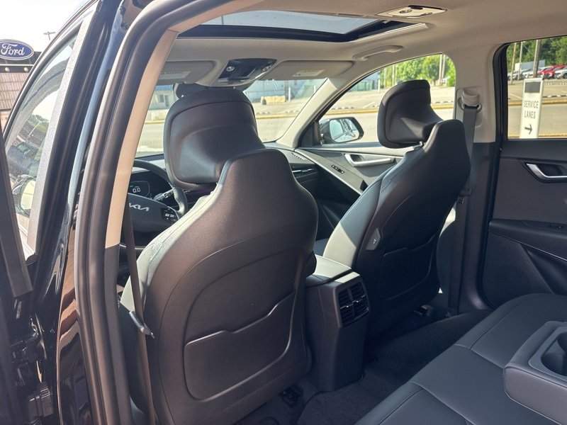 New 2025 Kia Niro EX Touring image 20