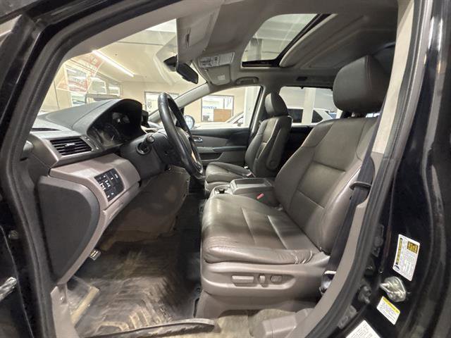 Used 2016 Honda Odyssey Touring Elite image 17