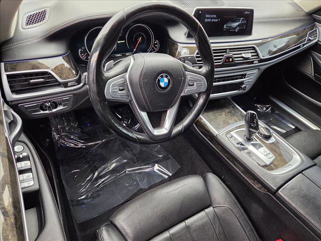 Used 2018 BMW 740e xDrive image 10