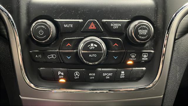 Used 2019 Jeep Grand Cherokee Laredo image 17