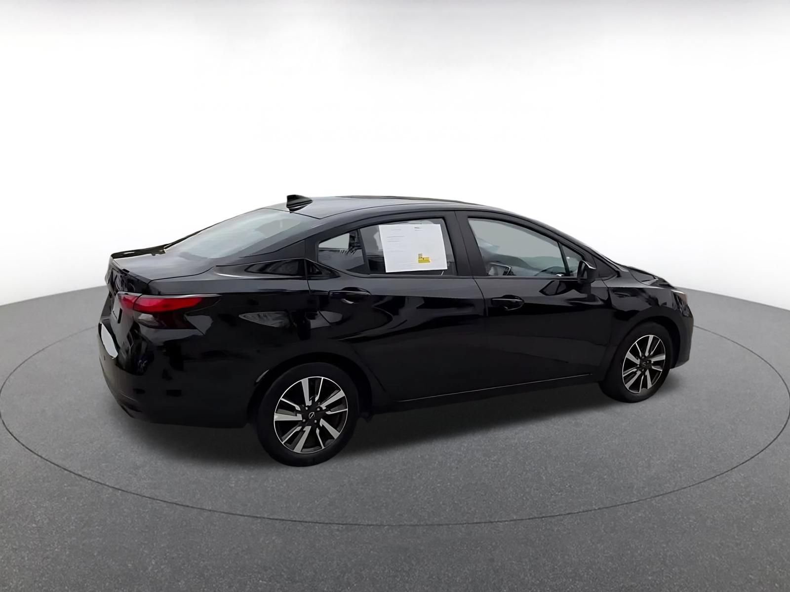Used 2025 Nissan Versa SV FWD image 15