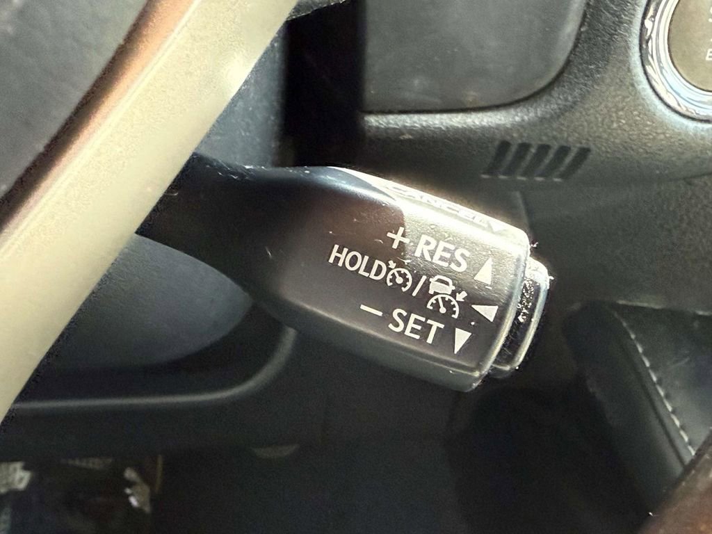 Used 2016 Lexus ES 350 w/ Luxury Package w/Wood Trim FWD image 25