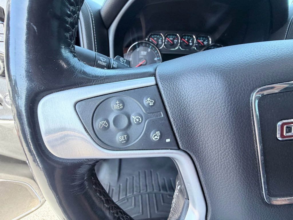 Used 2018 GMC Sierra 2500 SLT w/ Driver Alert Package AWD/4WD image 16