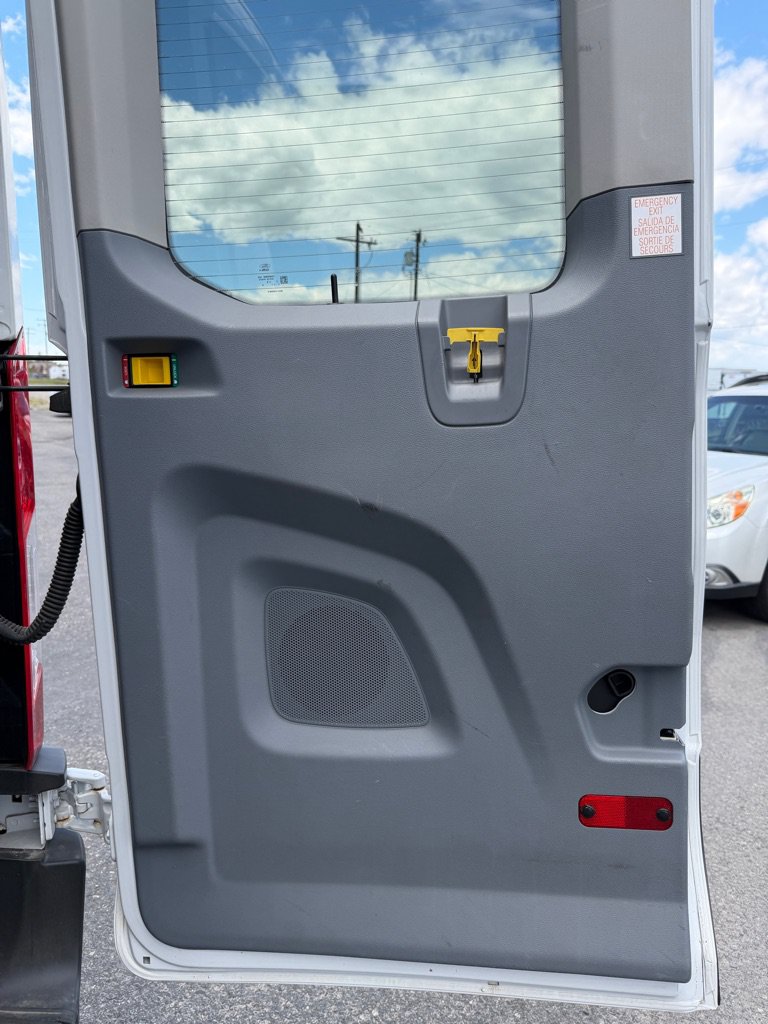 Used 2017 Ford Transit 150 XLT RWD image 28