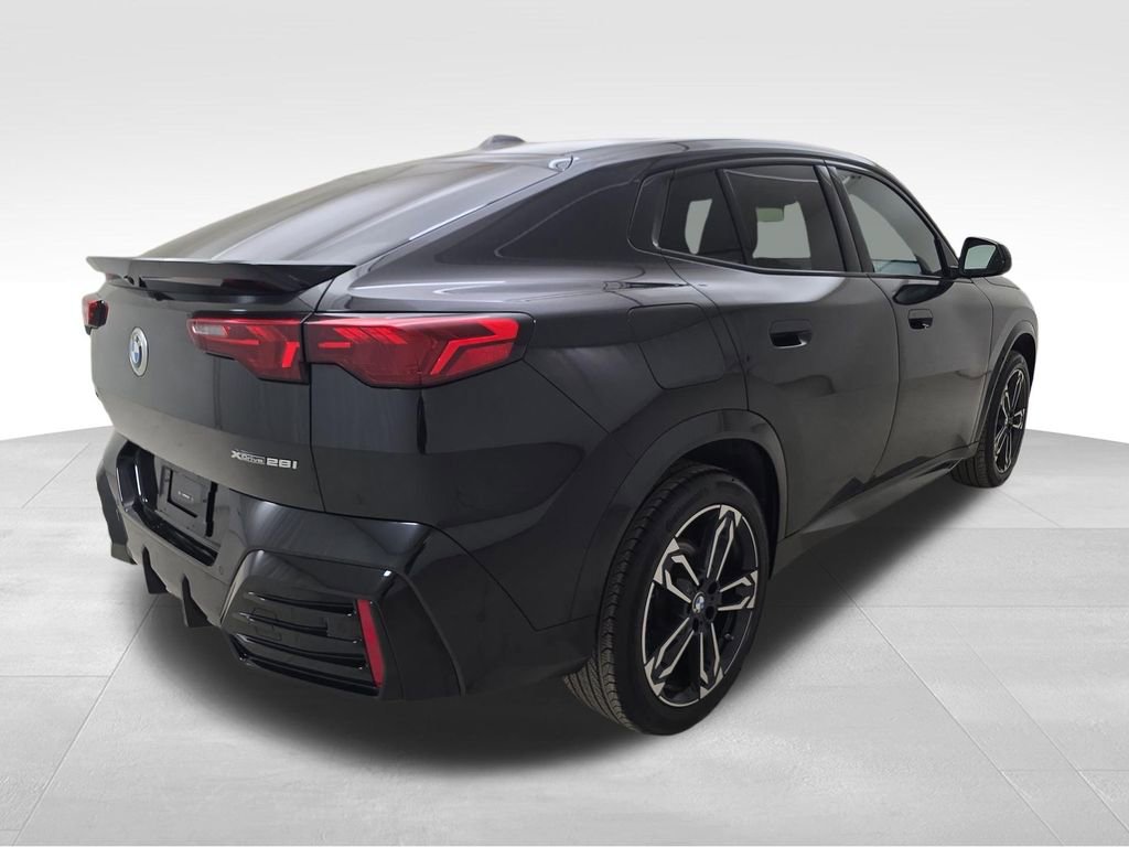 Certified 2025 BMW X2 xDrive28i w/ M Sport Package AWD/4WD image 9